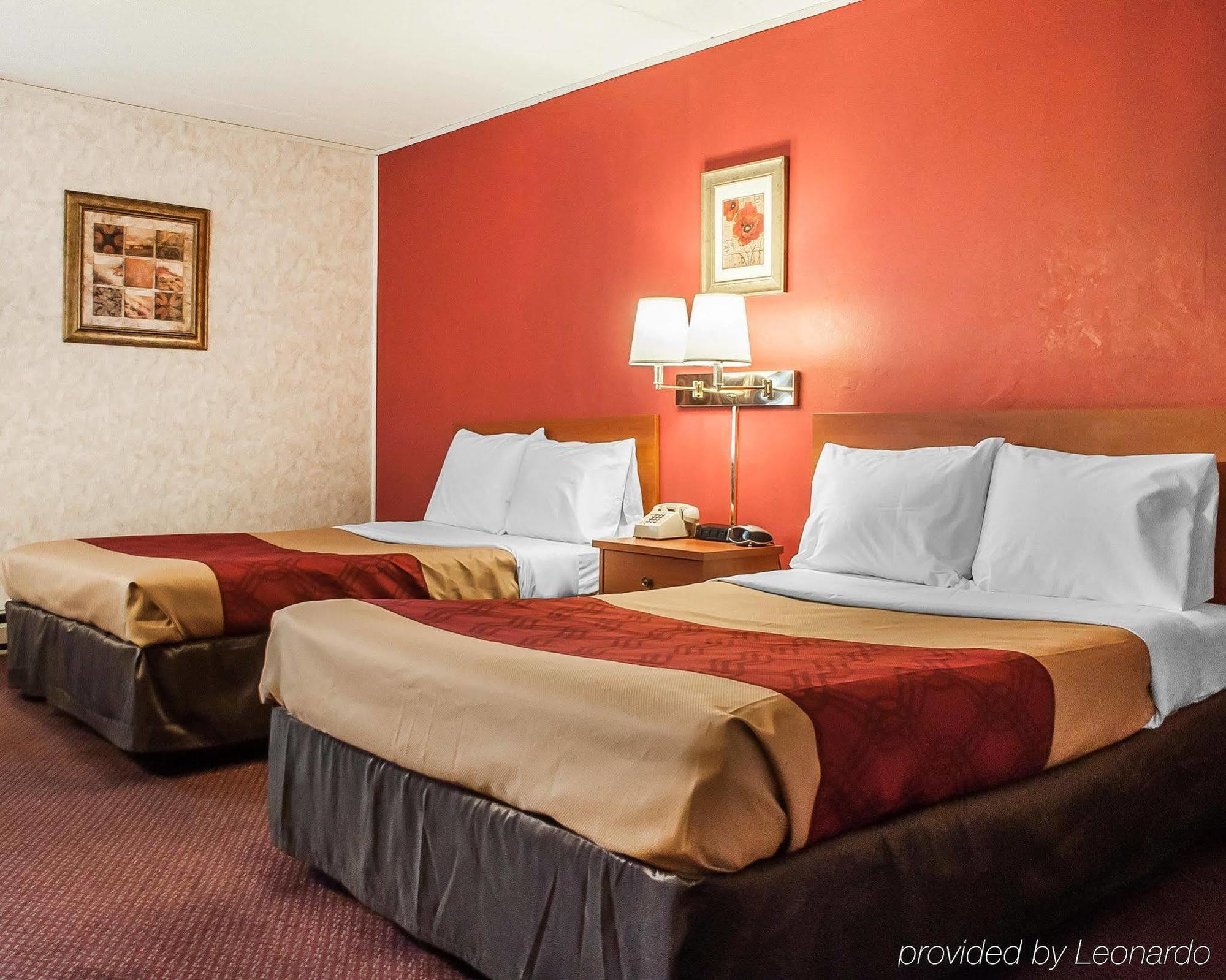 Adirondack Efficiencies Hotel Watertown Bagian luar foto