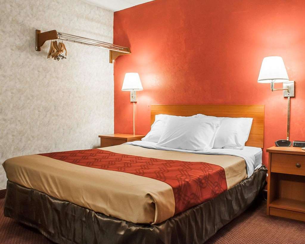 Adirondack Efficiencies Hotel Watertown Ruang foto